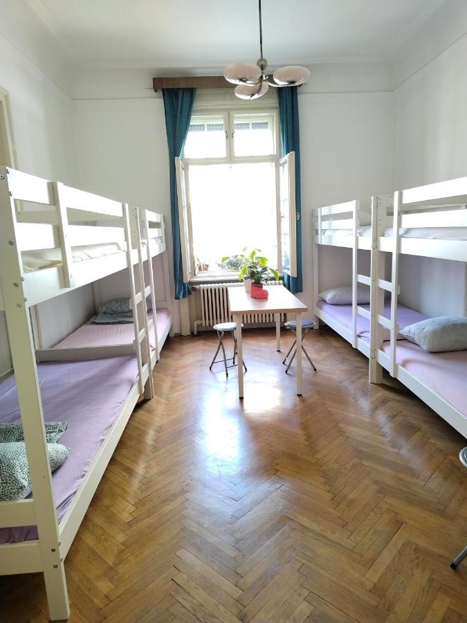Monica'S House Vandrerhjem Beograd Eksteriør bilde